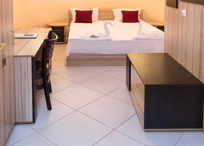 St Valentine Hotel 3*